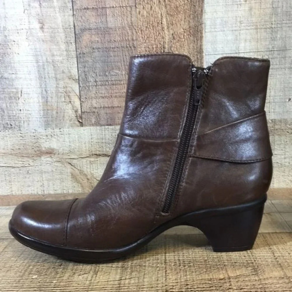 Clarks Brown Ruched Leather Ankle Zip Booties Womens 6 M Heeled Boots - Picture 4 of 12